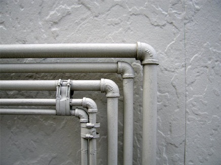 Ремонт водопроводной трубы