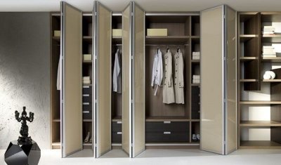 Что выбрать: шкаф-купе или гардеробную систему?